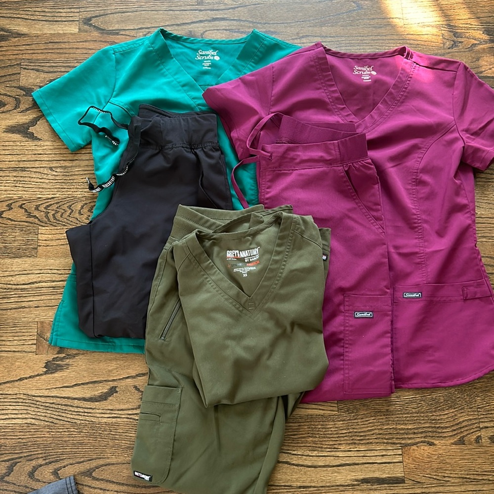 3 scrub sets size xs and xs petite. Greys anatomy, Sanibel and Medcouture.